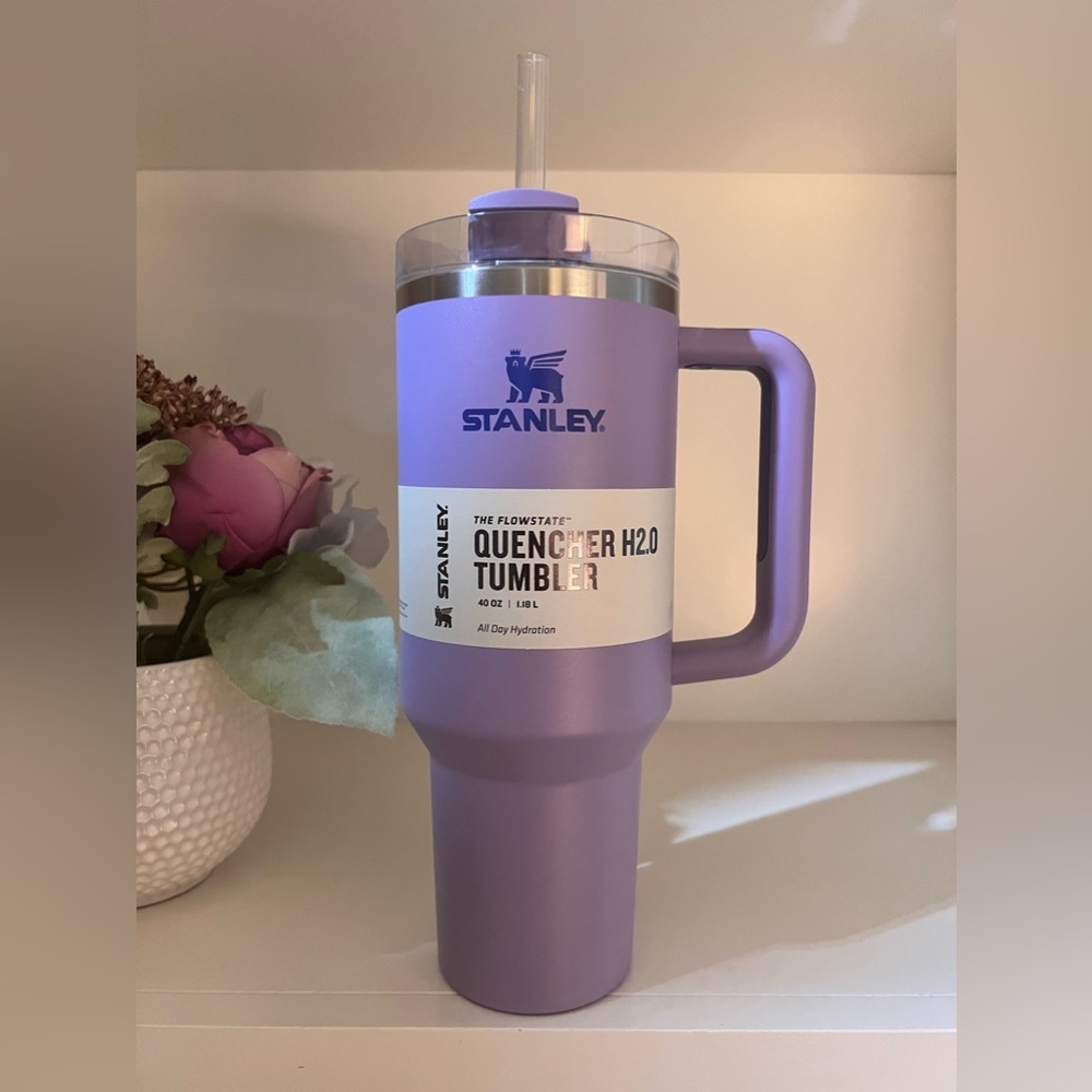 🎉LAST PIECE🎉Stanley 40 oz. Quencher H2.0 FlowState Tumbler‎ Lavender - Picture 1 of 6